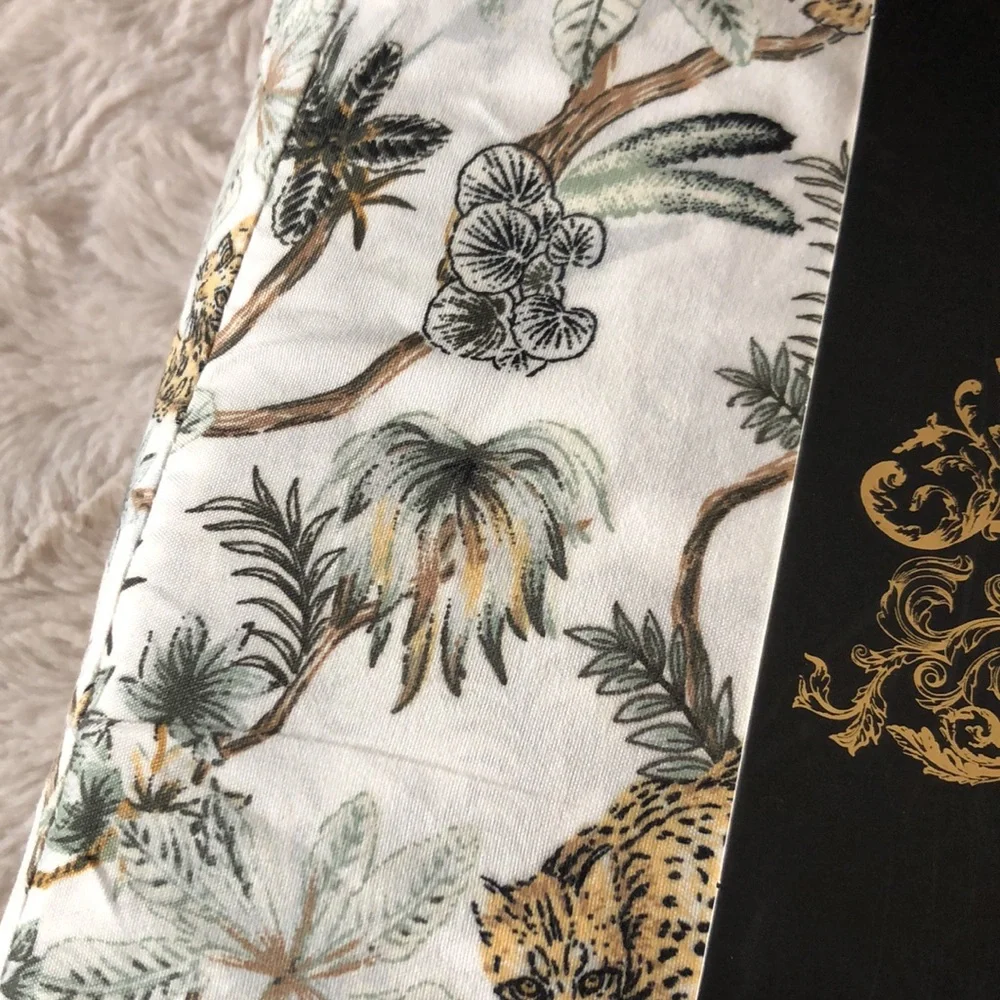 House of Verdi QUEEN Four-Piece Sheet Set with Leopard & Botanical Print